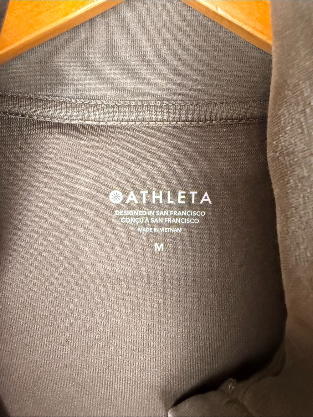Athleta Seasoft Quarter Zip Size Medium - Picture 3 of 6